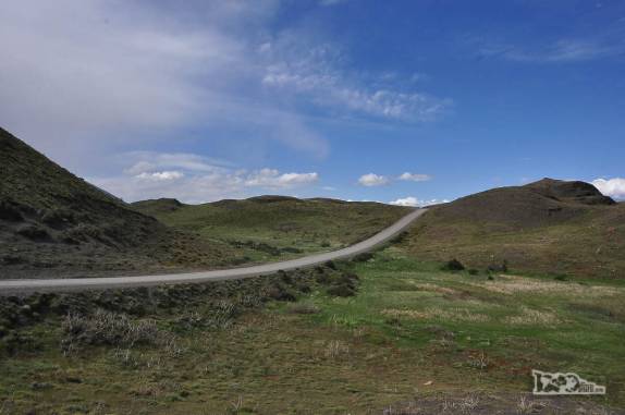 Estrada interna do parque Nacional Torres del Paine, no sul do Chile